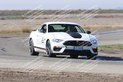 media/Nov-01-2025-PCA Central Coast (Sat) [[5e27ded23e]]/White Group/Grapevine/